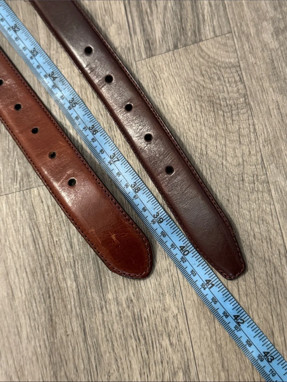 Bundle of 2 Fossil leather belts women’s sz L